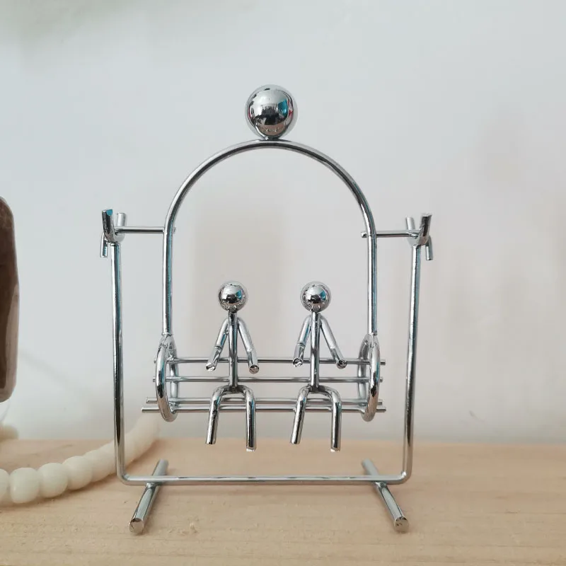 Newton Cradle Large - 愛好家スイング永久バランスアイアンマン置物ホームデスク装飾装飾品装飾ミニチュアニュートンゆりかご工芸品