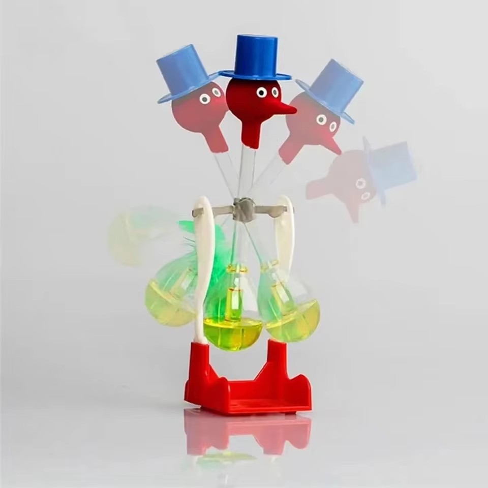新しいラッキーバードウォーターデスクトイ、浮かぶラッキーバー - Science Bob のレビューと価格