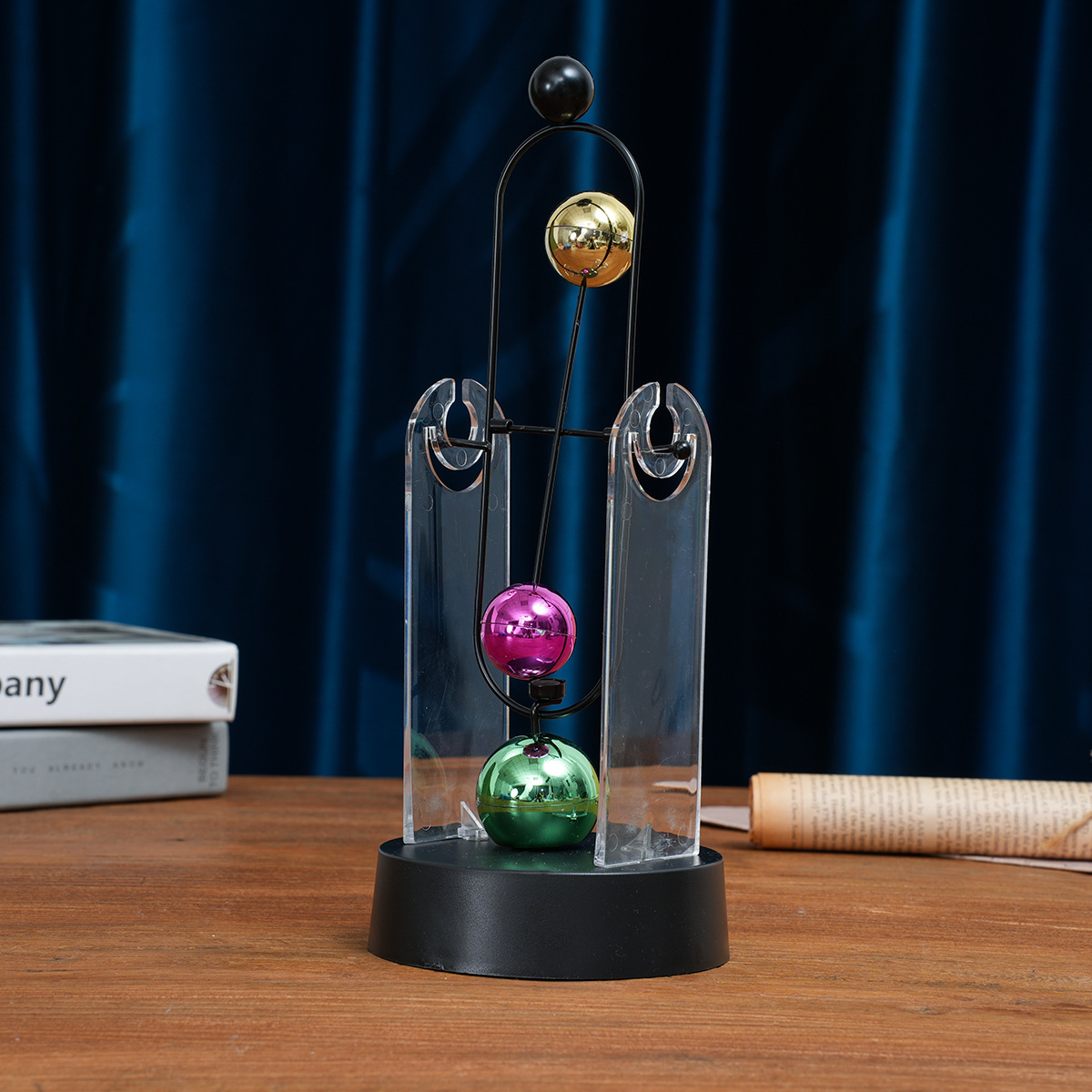 ニュートンの振り子永久運動装飾品 モダンミニマリストホームオ - Newton Cradle Large のレビューと価格